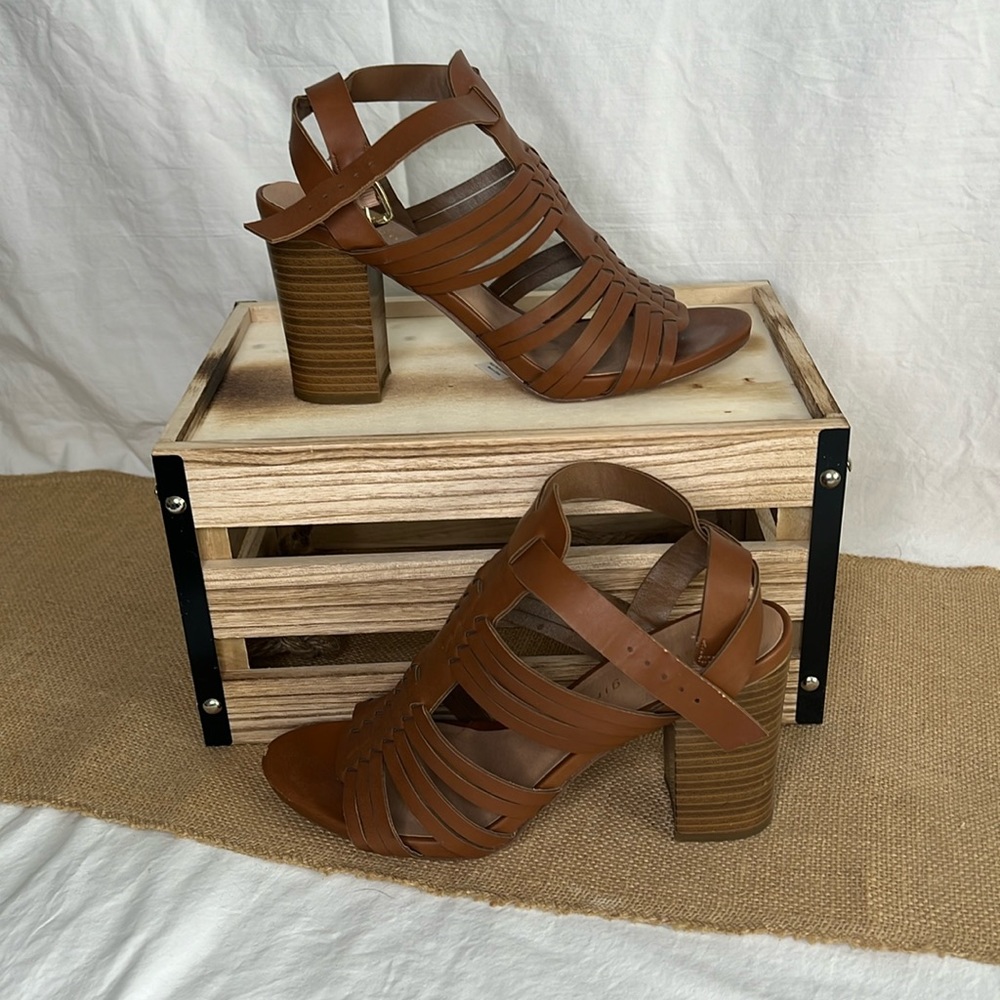 Brown Madden Girl sandals